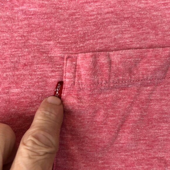 Levi's Women's T-Shirt Large Pink Heathered Short Sleeve Pullover V-Neck Pocket - Picture 8 of 10